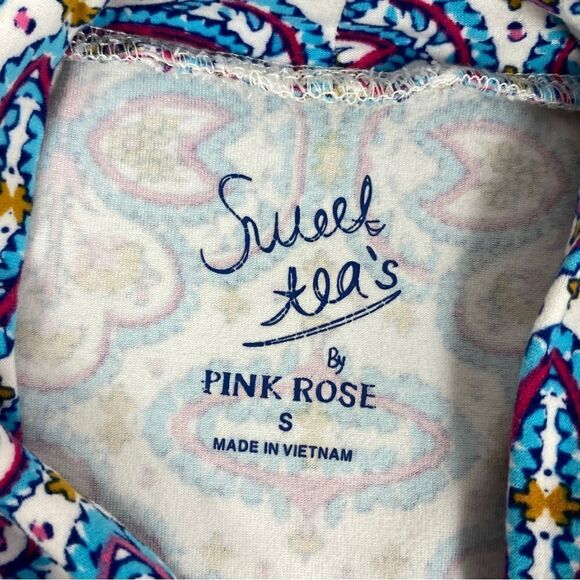 Sweet Tea’s by Pink Rose Mandala Mock Neck Sleeveless Top White Blue Small - Picture 9 of 11